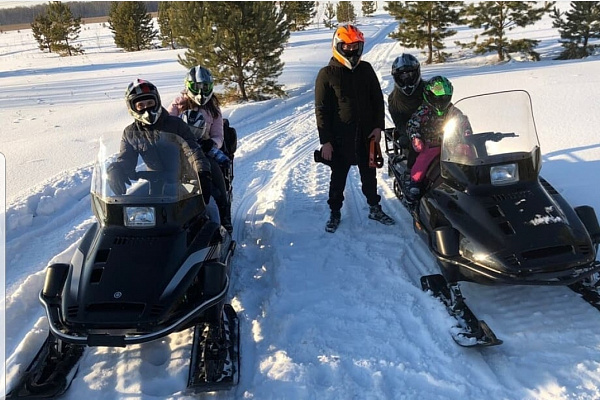 Катание на снегоходах в Челябинске в подарок. Сервис Ultra Подарки
. ✳️✴️❄️ Подарочный сертификат на катание на снегоходах в Челябинске с друзьями ❄️✴️✳️. Закажите прокат снегоходов в подарок для мужчин и парней на день рождения по привлекательным ценам. Езда на снегоходах это ещё и активный зимний отдых. Сервис UltraPodarki.ru ☎️ 8 (800) 505-95-30	. катание на снегоходах, подарочный сертификат на катание на снегоходе, прокат снегоходов, прокат снегоходов Челябинск, катание на снегоходах Челябинск, езда на снегоходе