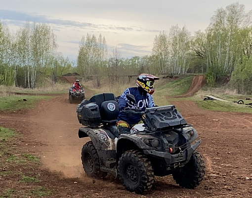 Катание на квадроциклах летом в Челябинске. Сервис Ultra Подарки. Подарочный сертификат на прокат квадроциклов летом и зимой в Челябинске. Закажите катание на квадроциклах недорого и наслаждайтесь активным отдыхом с друзьями. Выбирайте живописные маршруты для езды на квадроциклах. Сервис UltraPodarki.ru 8800-505-9530. Катание на квадроциклах, Прокат квадроциклов, езда на квадроцикле, прокат квадроциклов Челябинск, катание на квадроциклах Челябинск, Катание на квадроциклах зимой, Катание на квадроциклах летом, Сертификат на катание на квадроциклах 

