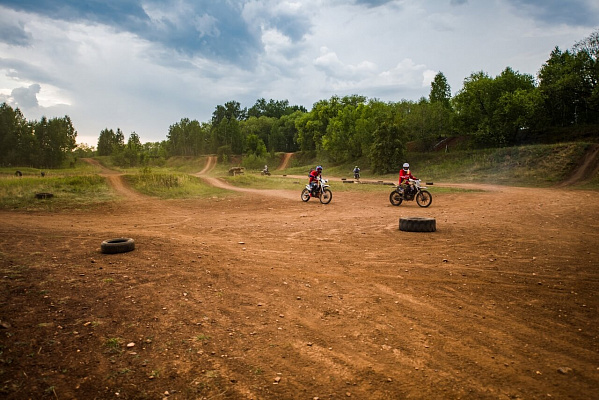 Катание на мотоцикле в Челябинске. ULTRA ПОДАРКИ. Купить катание на мотоцикле в Челябинске. Попробовав езду на мотоциклах, вы получите порцию адреналина и невероятные эмоции. Сервис: UltraPodarki.ru 8 800 505 95 30.. Катание на мотоцикле в Челябинске, прокат мотоциклов Челябинск, катание на мотоциклах, прокат мотоцикла, езда на мотоцикле Челябинск, езда на мотоцикле, мотопрогулка Челябинск, мотопрогулка, поездки на байке, личный мотоцикл, катание на мотоцикле, мотоциклетный шлем, увлечение поездками на мотоцикле, пристрастие к мотоциклам, сертификат на поездку на мотоцикле, прокатиться на мотоцикле, мото-транспорт, мото-треки, мото-поездки, езда на мотоцикле в Челябинске, катание на мотоцикле в Челябинске, мотоклуб в Челябинске
