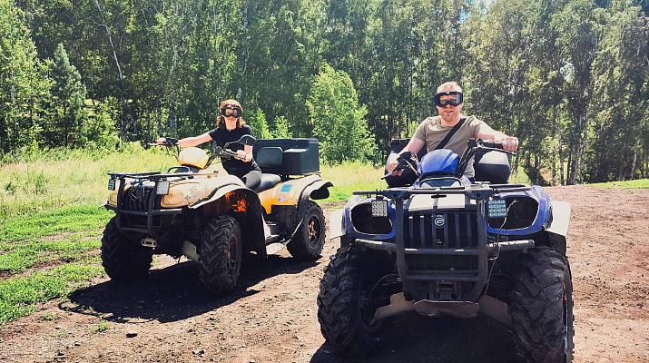 Катание на квадроциклах летом в Челябинске. Сервис Ultra Подарки. Подарочный сертификат на прокат квадроциклов летом и зимой в Челябинске. Закажите катание на квадроциклах недорого и наслаждайтесь активным отдыхом с друзьями. Выбирайте живописные маршруты для езды на квадроциклах. Сервис UltraPodarki.ru 8800-505-9530. Катание на квадроциклах, Прокат квадроциклов, езда на квадроцикле, прокат квадроциклов Челябинск, катание на квадроциклах Челябинск, Катание на квадроциклах зимой, Катание на квадроциклах летом, Сертификат на катание на квадроциклах 

