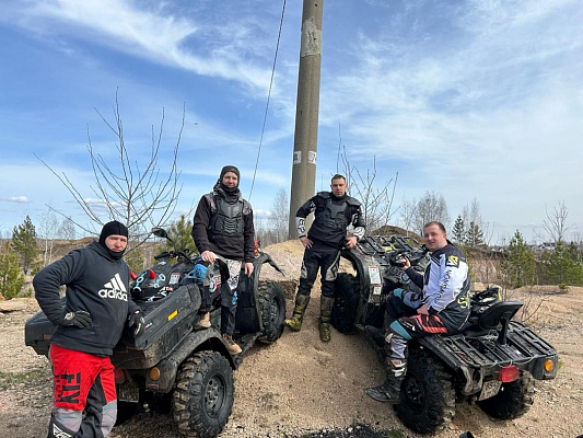 Катание на квадроциклах летом в Челябинске. Сервис Ultra Подарки. Подарочный сертификат на прокат квадроциклов летом и зимой в Челябинске. Закажите катание на квадроциклах недорого и наслаждайтесь активным отдыхом с друзьями. Выбирайте живописные маршруты для езды на квадроциклах. Сервис UltraPodarki.ru 8800-505-9530. Катание на квадроциклах, Прокат квадроциклов, езда на квадроцикле, прокат квадроциклов Челябинск, катание на квадроциклах Челябинск, Катание на квадроциклах зимой, Катание на квадроциклах летом, Сертификат на катание на квадроциклах 

