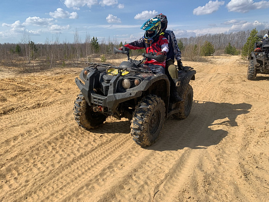 Катание на квадроциклах летом в Челябинске. Сервис Ultra Подарки. Подарочный сертификат на прокат квадроциклов летом и зимой в Челябинске. Закажите катание на квадроциклах недорого и наслаждайтесь активным отдыхом с друзьями. Выбирайте живописные маршруты для езды на квадроциклах. Сервис UltraPodarki.ru 8800-505-9530. Катание на квадроциклах, Прокат квадроциклов, езда на квадроцикле, прокат квадроциклов Челябинск, катание на квадроциклах Челябинск, Катание на квадроциклах зимой, Катание на квадроциклах летом, Сертификат на катание на квадроциклах 

