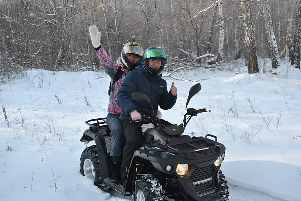 Прокат квадроциклов в Челябинске. Сервис Ultra Подарки. Подарочный сертификат на прокат квадроциклов летом и зимой в Челябинске. Закажите катание на квадроциклах недорого и наслаждайтесь активным отдыхом с друзьями. Выбирайте живописные маршруты для езды на квадроциклах. Сервис UltraPodarki.ru 8800-505-9530. Катание на квадроциклах, Прокат квадроциклов, езда на квадроцикле, прокат квадроциклов Челябинск, катание на квадроциклах Челябинск, Катание на квадроциклах зимой, Катание на квадроциклах летом, Сертификат на катание на квадроциклах 

