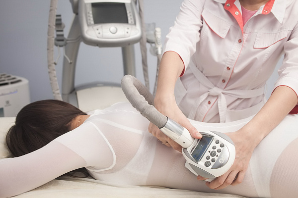 LPG массаж в Челябинске. Сервис Ultra Подарки. LPG массаж в Челябинске. Попробуйте LPG массаж салоне Челябинска. Сервис UltraPodarki.ru 8 800 505 95 30. LPG массаж в Челябинске, аппаратный массаж Челябинск, моделирующий массаж Челябинск, антицеллюлитный массаж Челябинск цена, услуга массаж Челябинск, профессиональный массаж Челябинск, спа салон Челябинск, массажный салон Челябинск, массаж для похудения Челябинск, вакуумный массаж, купить массаж Челябинск