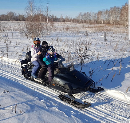 Катание на снегоходах в Челябинске в подарок. Сервис Ultra Подарки
. ✳️✴️❄️ Подарочный сертификат на катание на снегоходах в Челябинске с друзьями ❄️✴️✳️. Закажите прокат снегоходов в подарок для мужчин и парней на день рождения по привлекательным ценам. Езда на снегоходах это ещё и активный зимний отдых. Сервис UltraPodarki.ru ☎️ 8 (800) 505-95-30	. катание на снегоходах, подарочный сертификат на катание на снегоходе, прокат снегоходов, прокат снегоходов Челябинск, катание на снегоходах Челябинск, езда на снегоходе