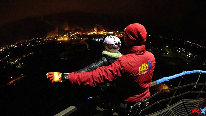 Роупджампинг - прыжки с верёвкой в Челябинске. Подарочные сертификаты Ultra Подарки. Роупджампинг в Челябинске - Экстремальный оригинальный подарок или подарочный сертификат на Роупджампинг - прыжки с верёвкой. Сервис UltraPodarki.ru 8-800-505-95-30. роупджампинг Челябинск, прыжок веревка Челябинск, роупджампинг, прыжок веревка, прыжок с веревкой, Подарок, подарочный сертификат, экстрим, экстремальный подарок